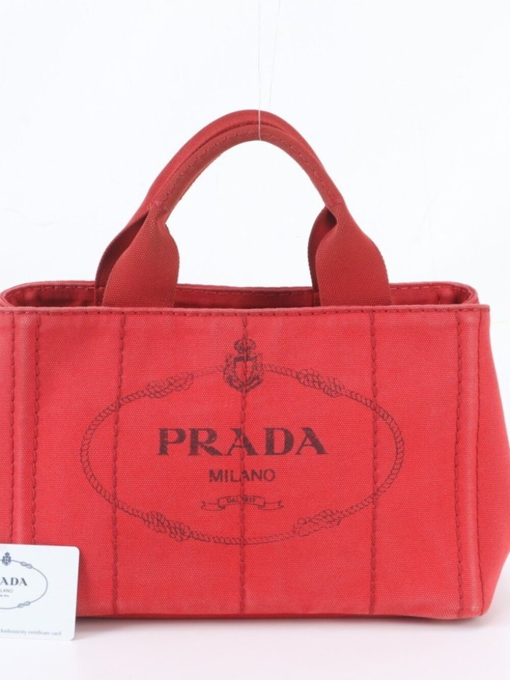 Prada Canapa